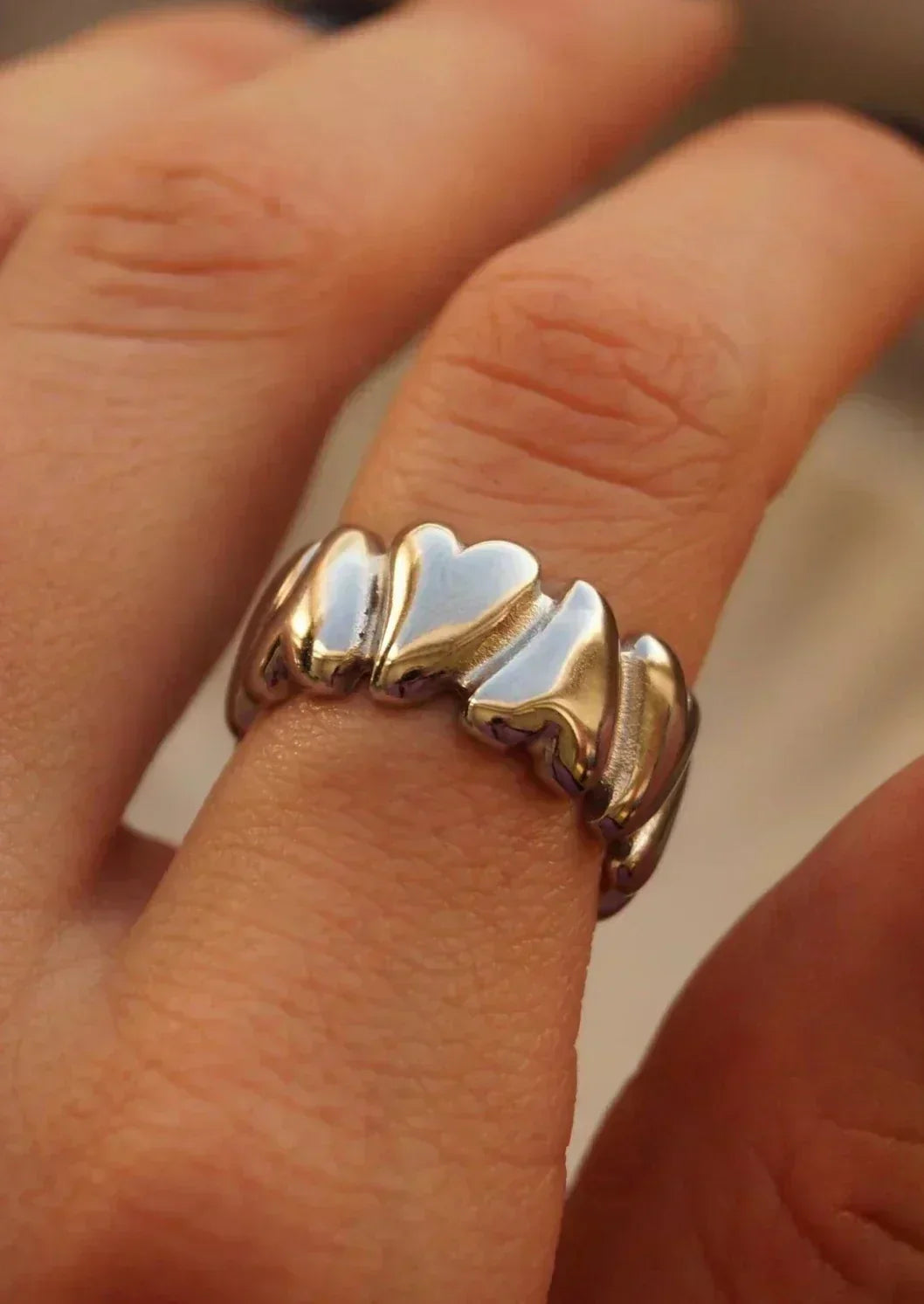 Hazel | Anello avvolgente a cuore