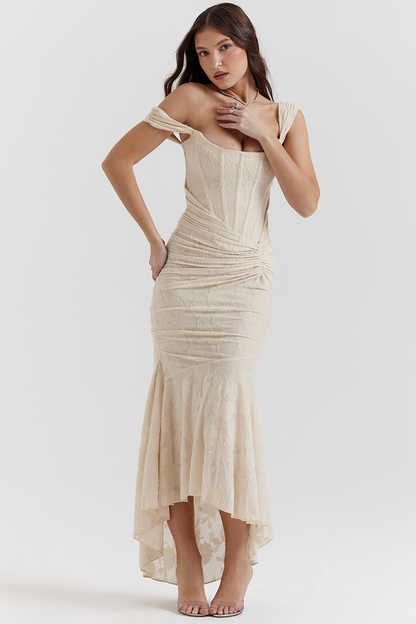 Dove - Abito Maxi di Pizzo Elegante e Aderente
