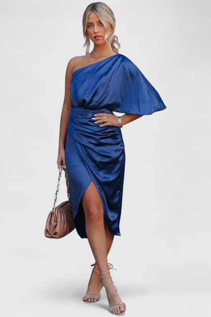 Anais Abito di Raso Elegante e Versatile