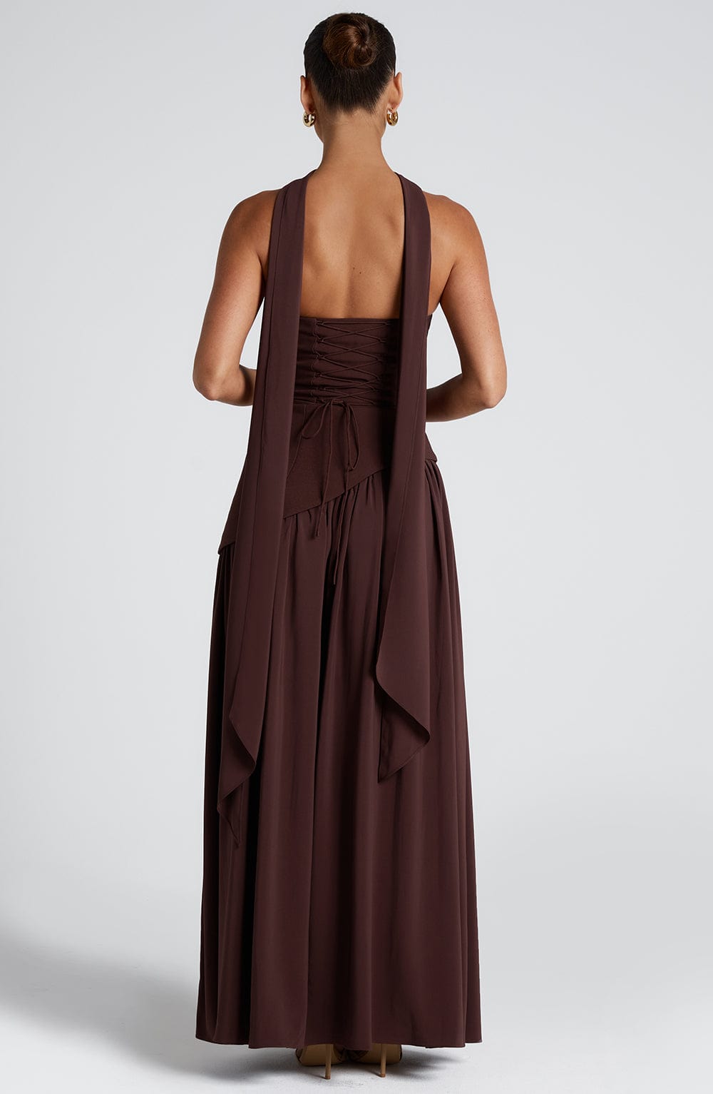 Abito maxi senza spalline per donna con spacco alto e vita asimmetrica