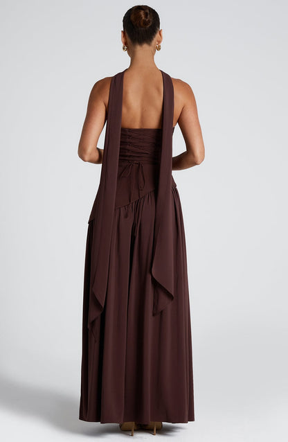 Abito maxi senza spalline per donna con spacco alto e vita asimmetrica