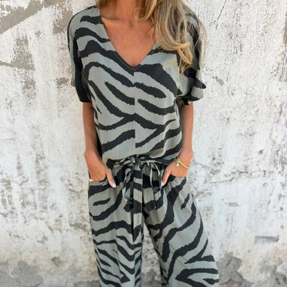 Evelina | Top e Pantaloni di collo a V con Stampa di Cebra