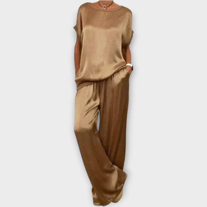 Set due pezzi in Satin Lusso