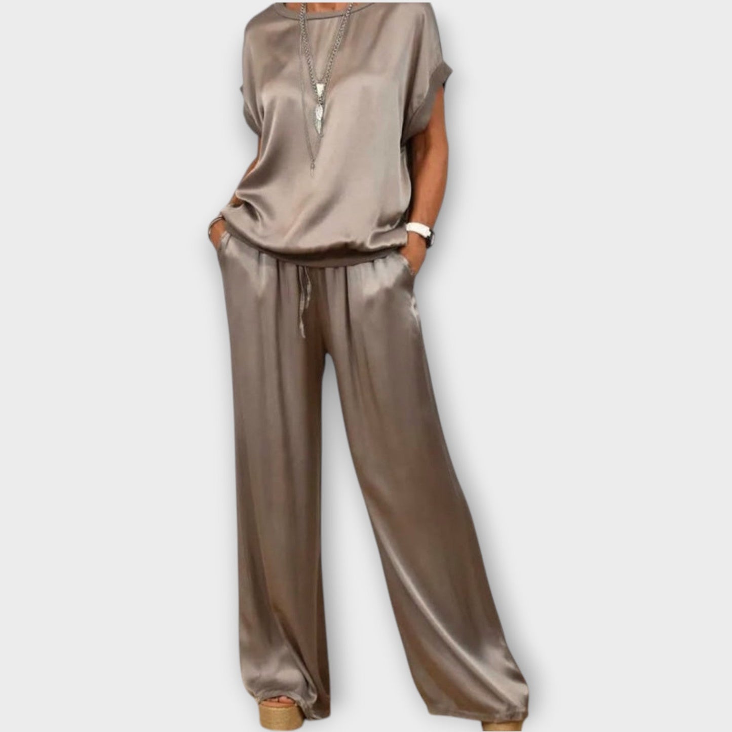 Set due pezzi in Satin Lusso