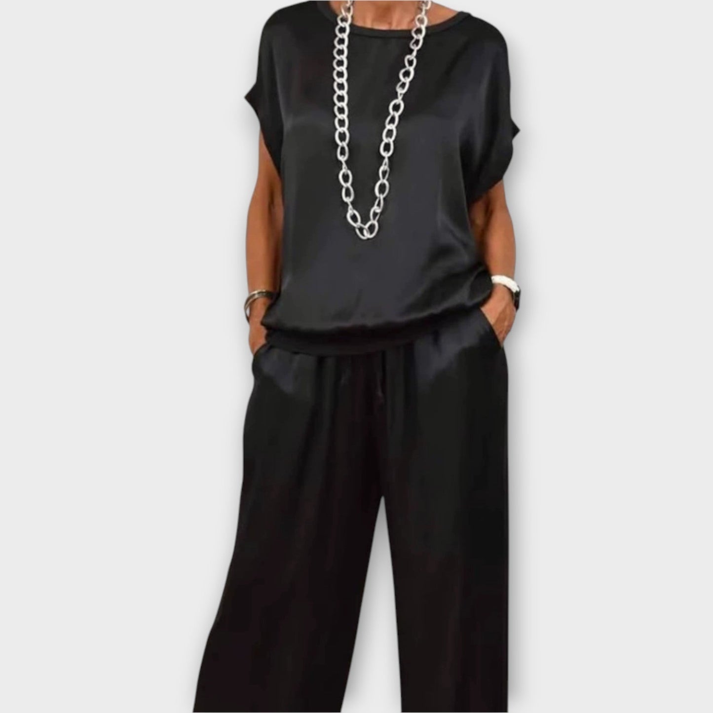 Set due pezzi in Satin Lusso